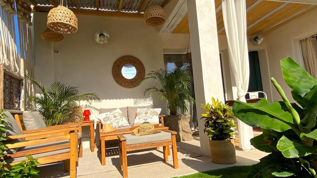 Tropical Villa *